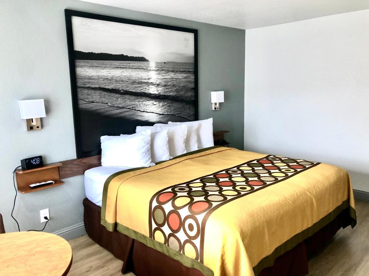 Motel Super 8 By Wyndham Fort Bragg