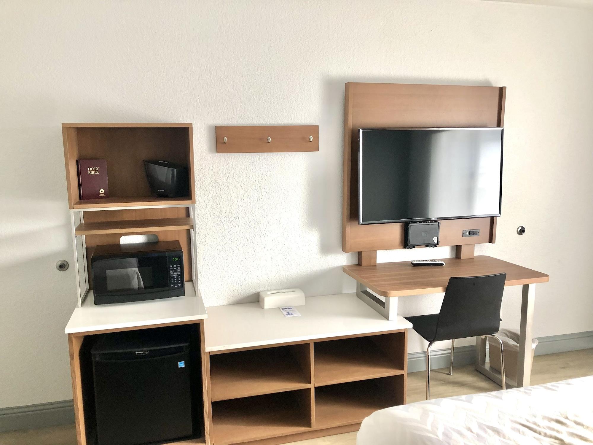 Super 8 By Wyndham 2* Fort Bragg
