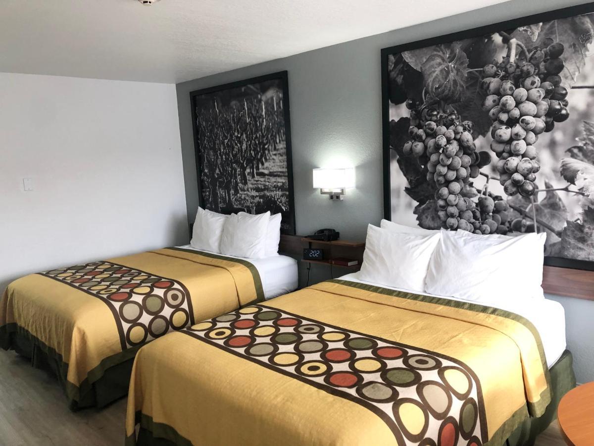 Super 8 By Wyndham Bragg 2*